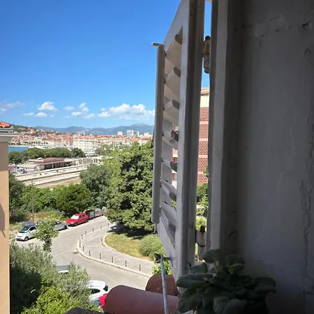 Apartment Bacvice Experience
